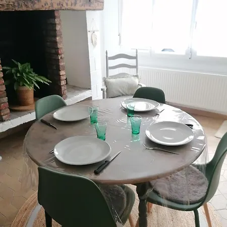 Charline's Nyaraló Montreuil (Pas-de-Calais)